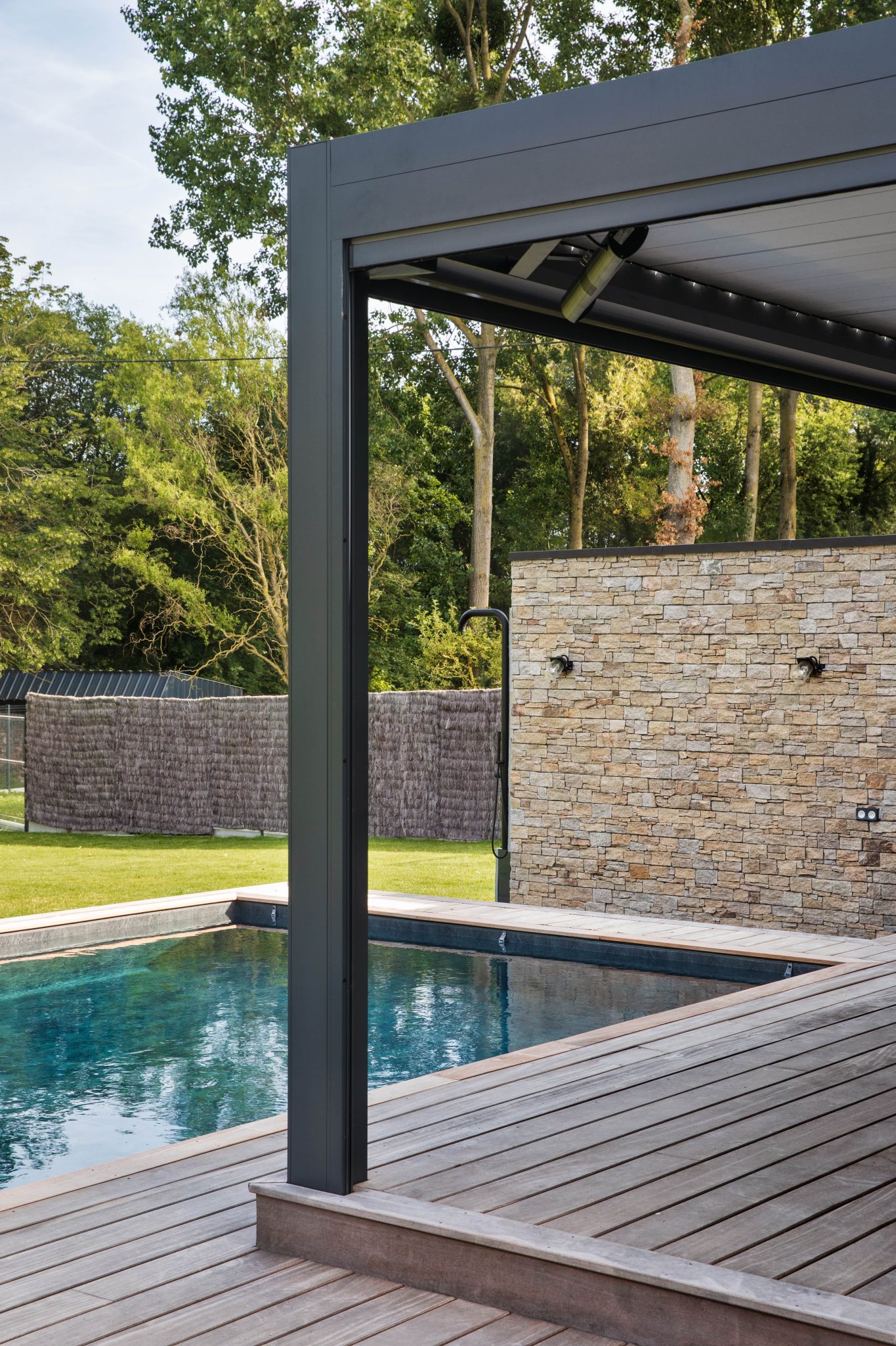 chantier_piscine_nymfeo_lamablle